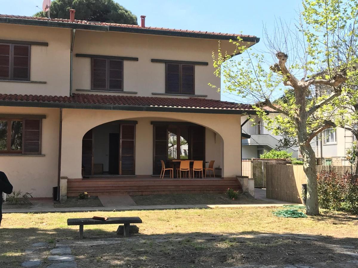 Villa Gabry E Villa Fiorita Camaiore Εξωτερικό φωτογραφία